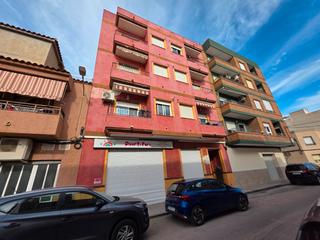 Pis a Almoradí. Os presentamos este increible apartamneto en la ultima planta en