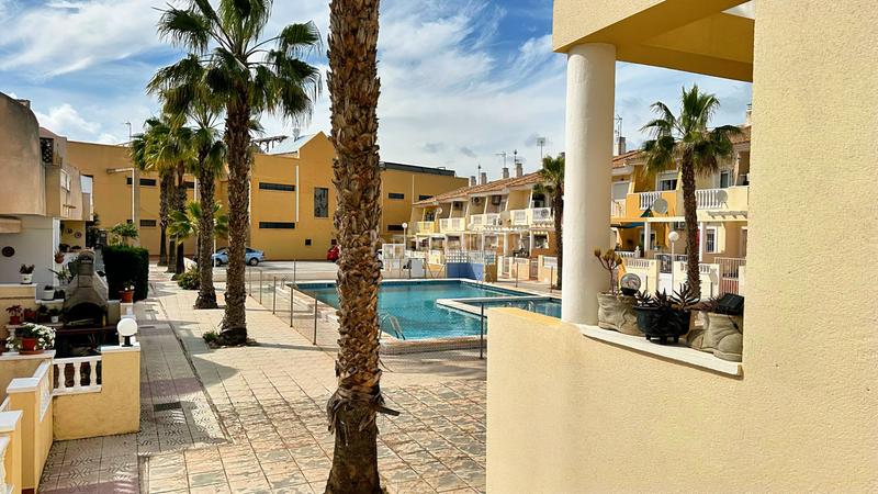 Foto 31b762f9-a546-4d60-a9bd-7123c7a287b1. Casa amb aparcament piscina a El Moncayo - El Pòrtic Guardamar del Segura