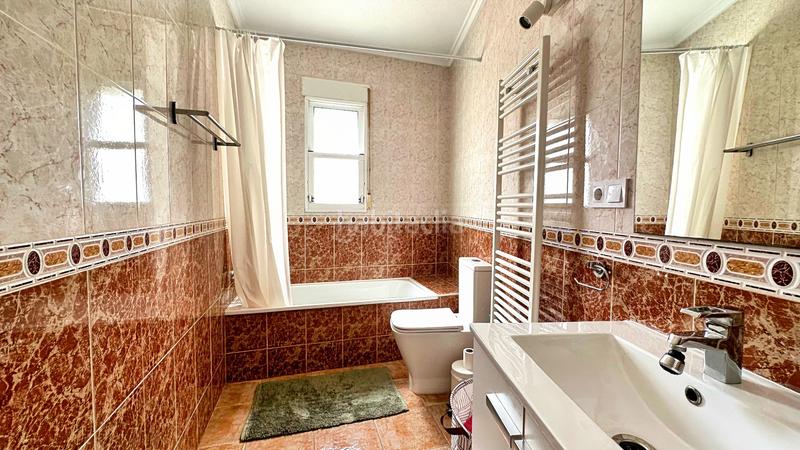 Foto da824bc5-89ac-4e83-9fa3-5f94f0bfba3f. Casa amb aparcament piscina a El Moncayo - El Pòrtic Guardamar del Segura