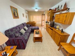 Appartement à Pueblo. Amplio piso de 81msup2 en ceacutentrica calle de guardamar del s