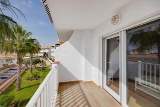Pis a Campoamor. Presentamos este moderno apartamento, totalmente reformado. ubic