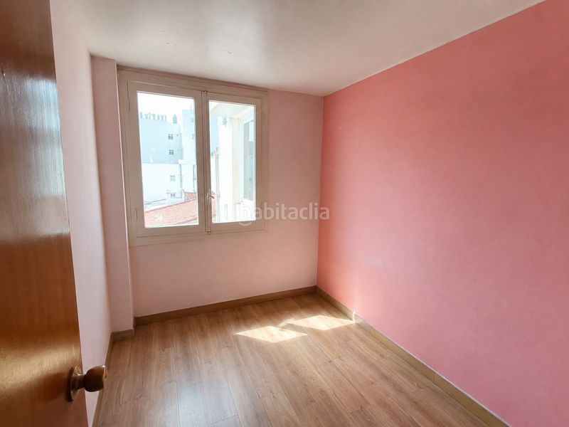 Foto e873fd7a-fb0a-4970-a10d-b4e03eebae65. Edifici a Pueblo Guardamar del Segura