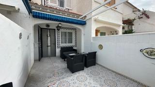 Haus en Zona Carrefour - Urbanizaciones. Ampnbspes una excelente opcioacuten tanto para vivir permanentem