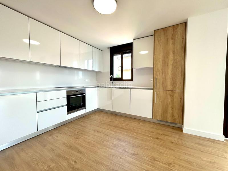Foto eb54b0e5-18f0-43e1-89b0-1021b1a70bd7. Piso aacutetico a estrenar con solaacuterium privado en villamartiacuten ndash pau 8disfruta del confort y la modernidad en este espect en Orihuela