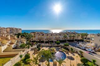 Pis a Aguamarina. Ubicado en dehesa de campoamor, orihuela costa, este apartamento