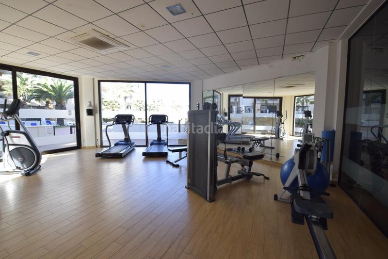 Foto 5bfc708c-07d3-43c7-bbcd-5507122eb985. Piso se vende amplio piso en la exclusiva urbanizacioacuten marjal beach, una de las residencias maacutes completas y demandadas de gua en Guardamar del Segura