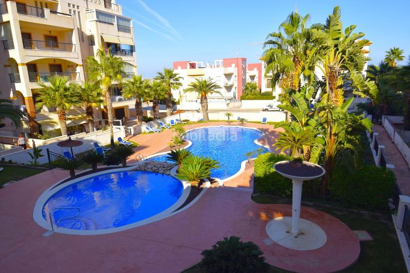 Foto 6f55bc89-48e3-4589-99ea-735ccfd55fd5. Piso se vende amplio piso en la exclusiva urbanizacioacuten marjal beach, una de las residencias maacutes completas y demandadas de gua en Guardamar del Segura
