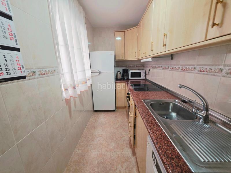 Foto 723cebce-2652-4ee8-815f-a12f01e30fdb. Piso  en venta se vende piso de 62 msup2 construidos en la calle ingeniero joaquiacuten muntildeoz, 18. la v en Guardamar del Segura