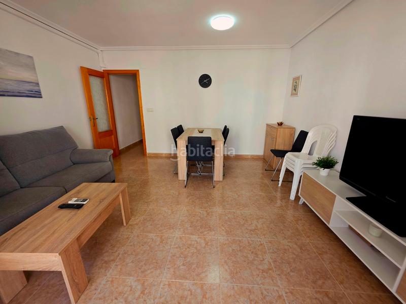 Foto 76cd162e-a82e-4520-be17-f3a0a71649b8. Piso  en venta se vende piso de 62 msup2 construidos en la calle ingeniero joaquiacuten muntildeoz, 18. la v en Guardamar del Segura