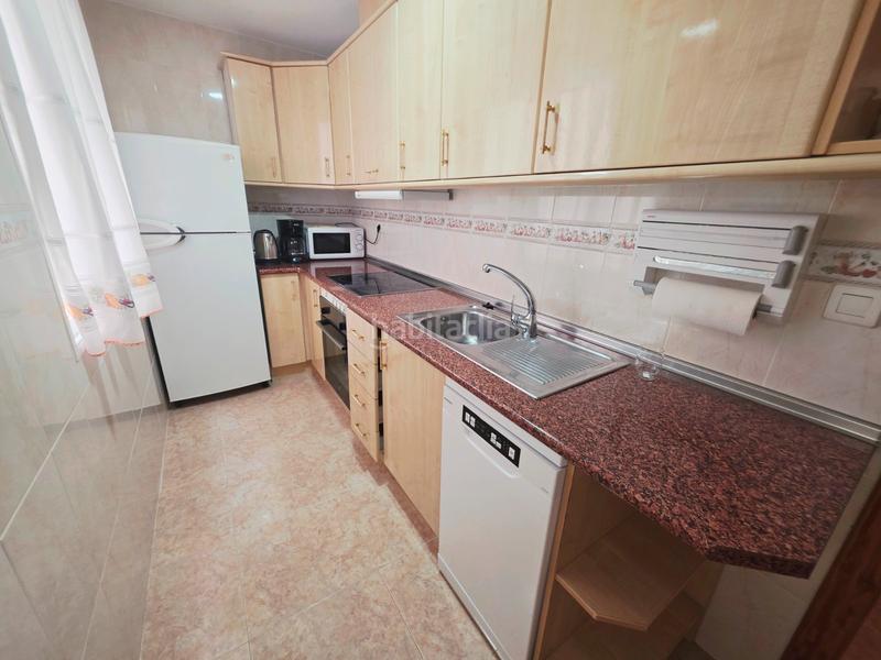 Foto 9d8763d1-3f3c-4f84-9300-62ec79c44545. Piso  en venta se vende piso de 62 msup2 construidos en la calle ingeniero joaquiacuten muntildeoz, 18. la v en Guardamar del Segura