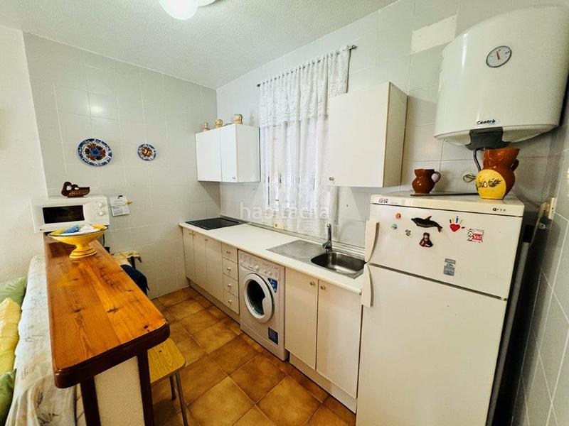 Foto 01aa6112-4074-4c53-a001-17f9e470c141. Piso se trata de un apartamento ubicado en el centro de la mata, a tan solo 300 metros de la playa centro.es una primera planta con asc en Torrevieja