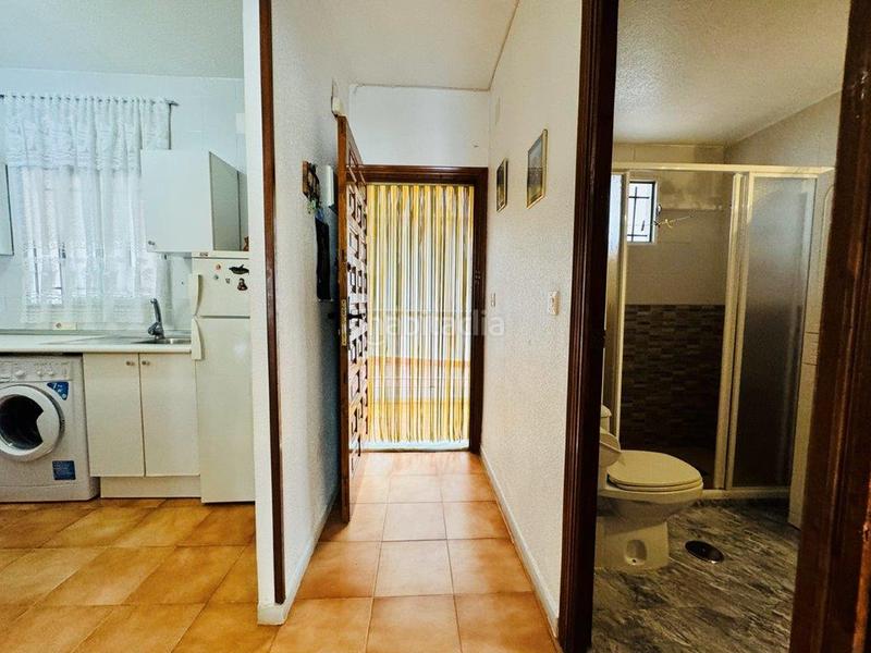 Foto 1c888507-3546-4260-b2ad-7781fac2e912. Piso se trata de un apartamento ubicado en el centro de la mata, a tan solo 300 metros de la playa centro.es una primera planta con asc en Torrevieja