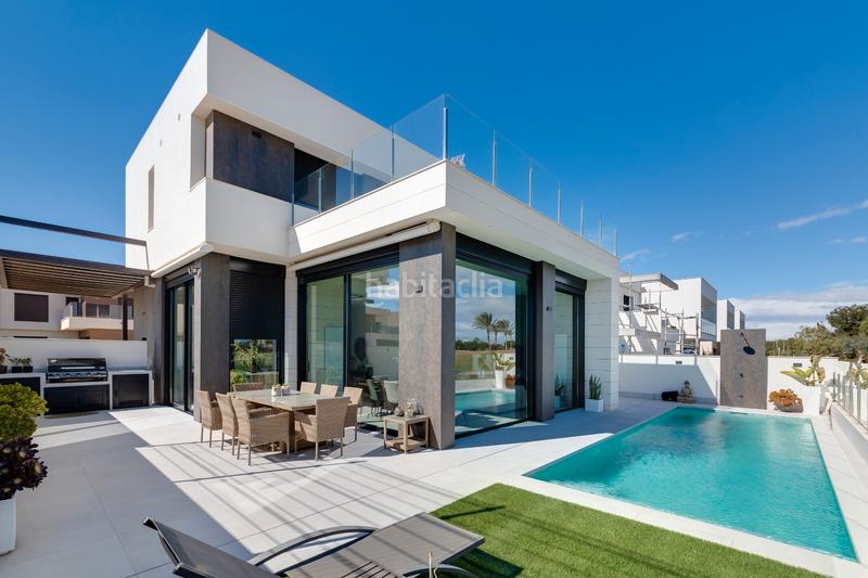 Foto b46db6e0-8b6f-4d78-8233-e0aaa8f8b37c. Maison avec parking piscine dans El Pinar de Campoverde Pilar de la Horadada