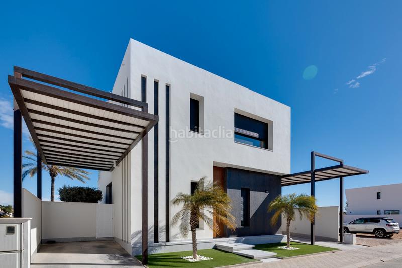 Foto ea5cb2b7-ea3c-4fb8-8fe3-b2b75db2ebb6. Maison avec parking piscine dans El Pinar de Campoverde Pilar de la Horadada