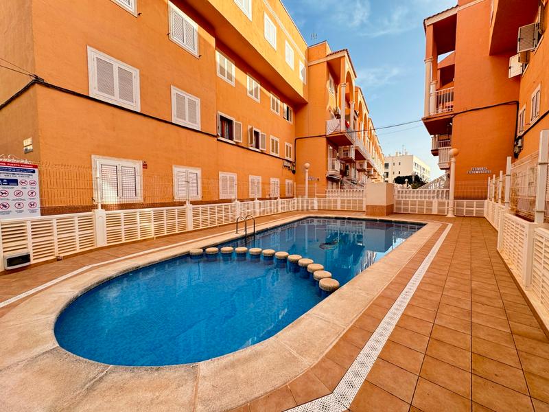 Foto 268bd2d0-ff8f-43af-8a6a-d5d948ecd44e. Pis amb piscina a Gaspar Perelló Torrevieja