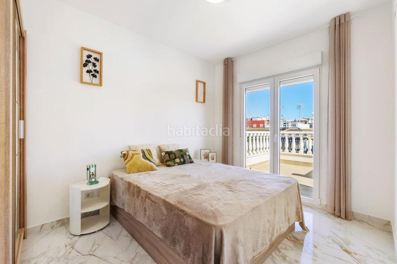 Foto 5ae8cf44-8f11-44d9-81a2-7414c54ee351. Casa in Zona Carrefour - Urbanizaciones Torrevieja