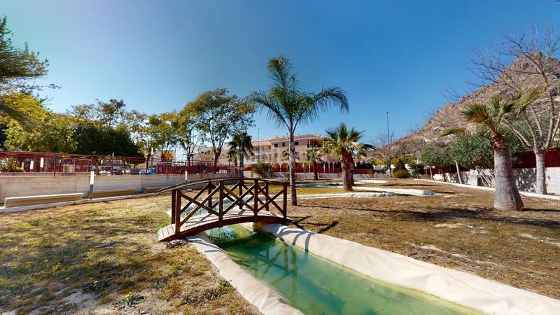 Foto e749b40e-9fa0-4d96-96cc-542683177a15. Pis amb piscina a Archena