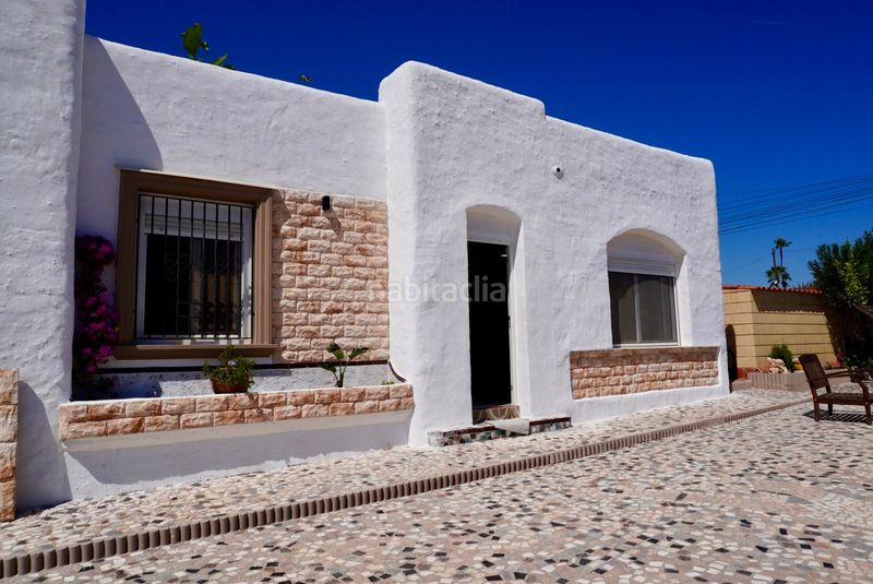 Foto b06a3e30-f5c4-468c-a2cd-e1580d5c169f. Casa amb piscina a Centro de la Ciudad Quesada Rojales