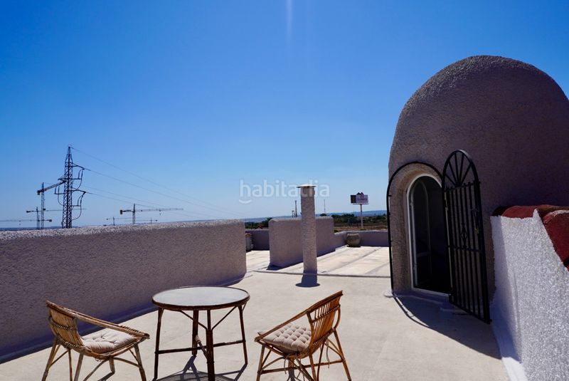 Foto b7c0e95e-e2c4-4f45-9a32-a15e67950eb9. Casa amb piscina a Centro de la Ciudad Quesada Rojales