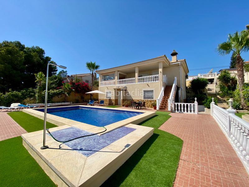 Foto 09b12c3f-c6bc-42fd-8105-8d6288e43ea7. Casa amb piscina a Almoradí