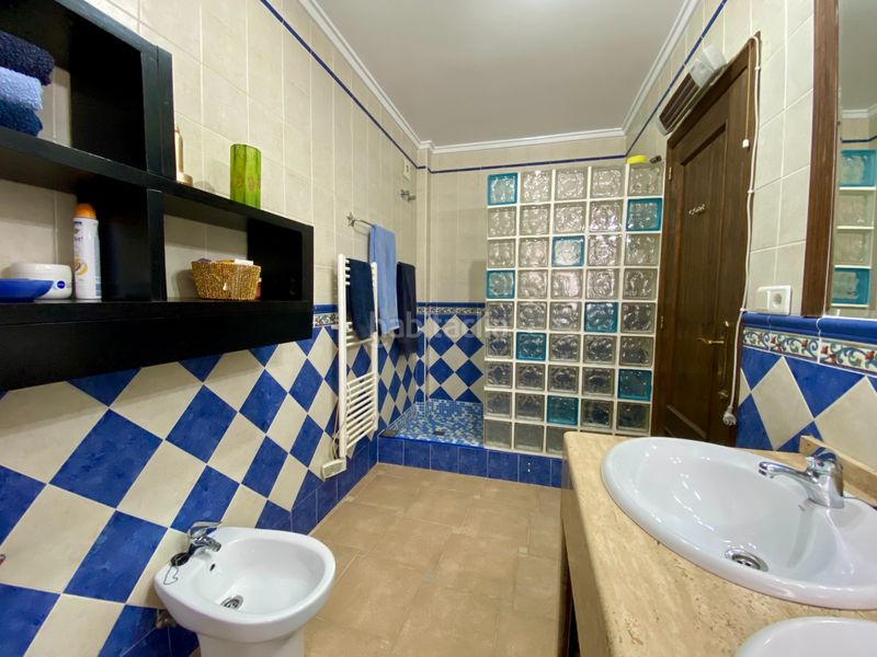 Foto 559c9f0e-acd5-49d3-b704-58a3e753769e. Casa amb piscina a Almoradí
