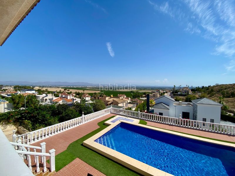 Foto 7587c837-208b-4d27-a3e9-da4eab28625d. Casa amb piscina a Almoradí