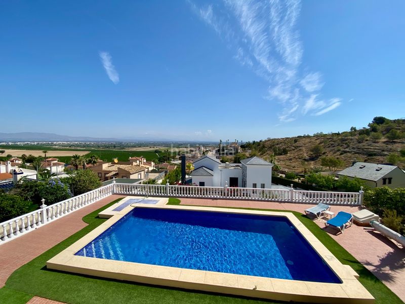 Foto 871e0add-ef18-4365-940f-774c65aa0be1. Casa amb piscina a Almoradí