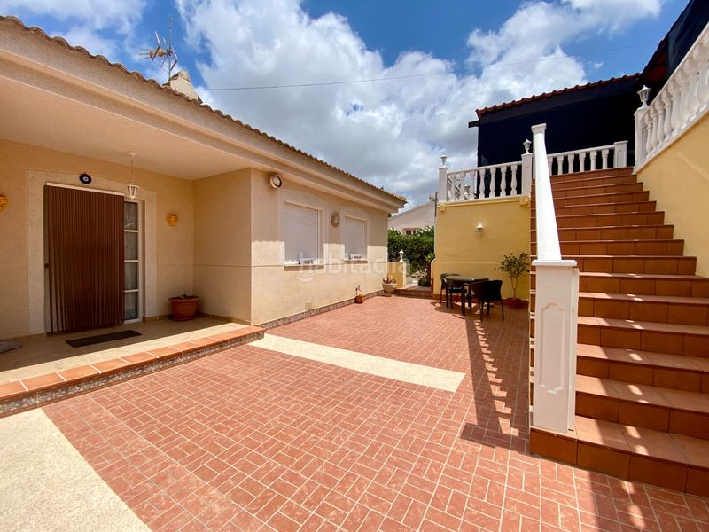 Foto c9d1a789-f9db-4f3f-9344-3f8c42e1d0d8. Casa amb piscina a Almoradí