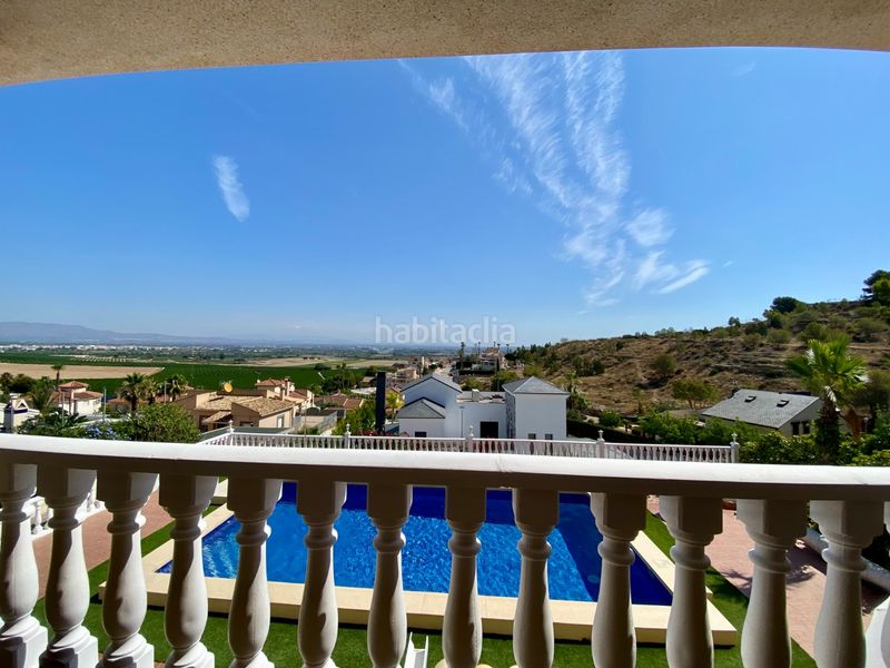 Foto cf016456-3681-47ab-86d5-0bf6ea1624d2. Casa amb piscina a Almoradí