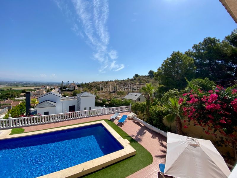 Foto e611b29b-82a1-4d6e-b2f7-10ece3e2a20d. Casa amb piscina a Almoradí