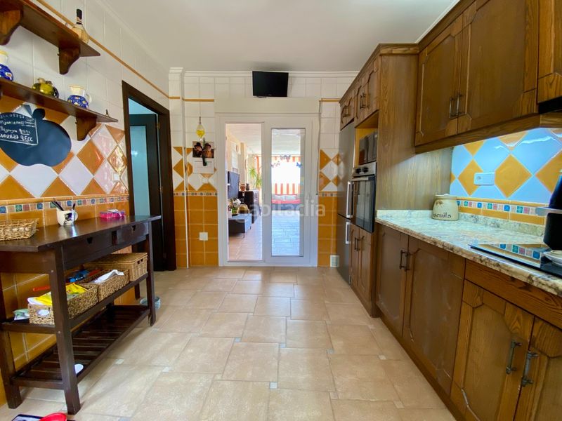 Foto e7f6975e-7e77-4f47-8b76-770290b74a43. Casa amb piscina a Almoradí