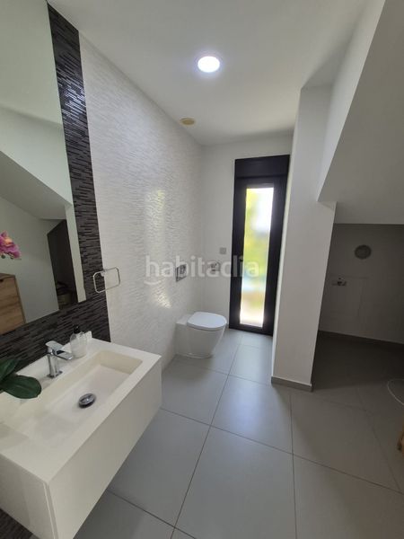 Foto 0f8bb0ee-19bb-41ae-aa15-a9f8d4ae5f44. Casa amb aparcament piscina a Pueblo Bravo Rojales