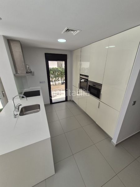 Foto d15bc967-6445-465a-8303-b929f47608b3. Casa amb aparcament piscina a Pueblo Bravo Rojales