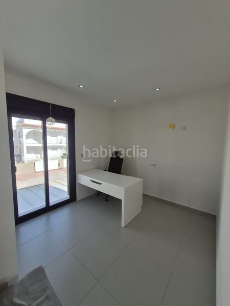 Foto d764a360-982a-4dd7-b413-d421350b72a1. Casa amb aparcament piscina a Pueblo Bravo Rojales