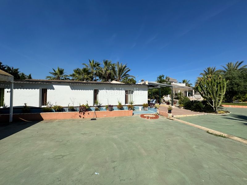 Foto d3047c08-5caf-4c3a-aa5c-f3be65e1afe3. Casa amb aparcament piscina a Perleta - Maitino Elche / Elx