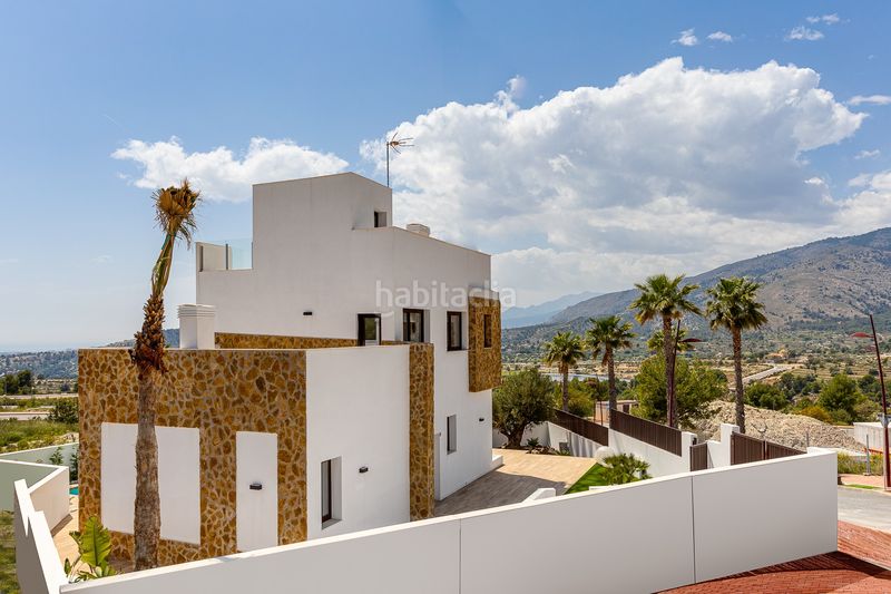 Foto 000d4ace-fa48-4e6a-a0a8-d3d9838806ed. Casa amb piscina a Finestrat pueblo Finestrat