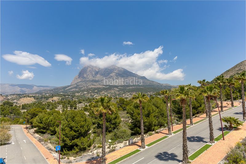 Foto c05b91b3-cb5c-4f51-ad0b-16373a0eb372. Casa amb piscina a Finestrat pueblo Finestrat
