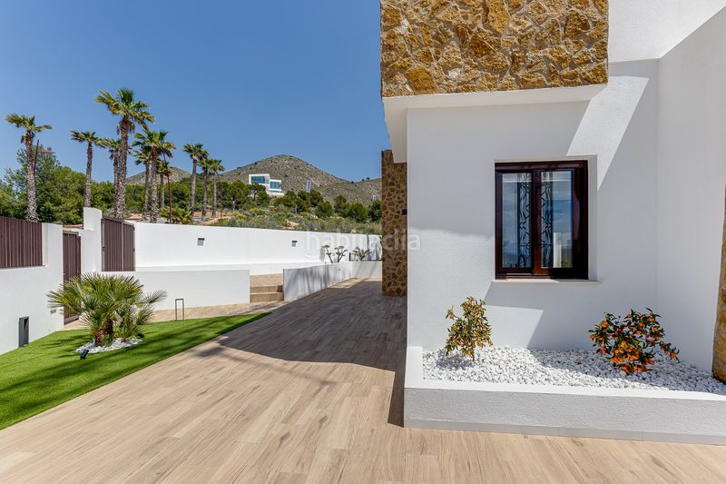 Foto f3bfb9c5-0136-422e-84e8-b50a20e98918. Casa amb piscina a Finestrat pueblo Finestrat
