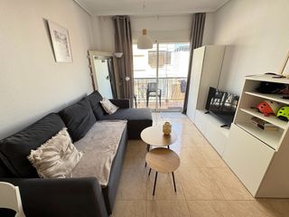 Apartament a Pueblo. Acogedor apartamento en guardamar del segura ndash a solo 1 km d