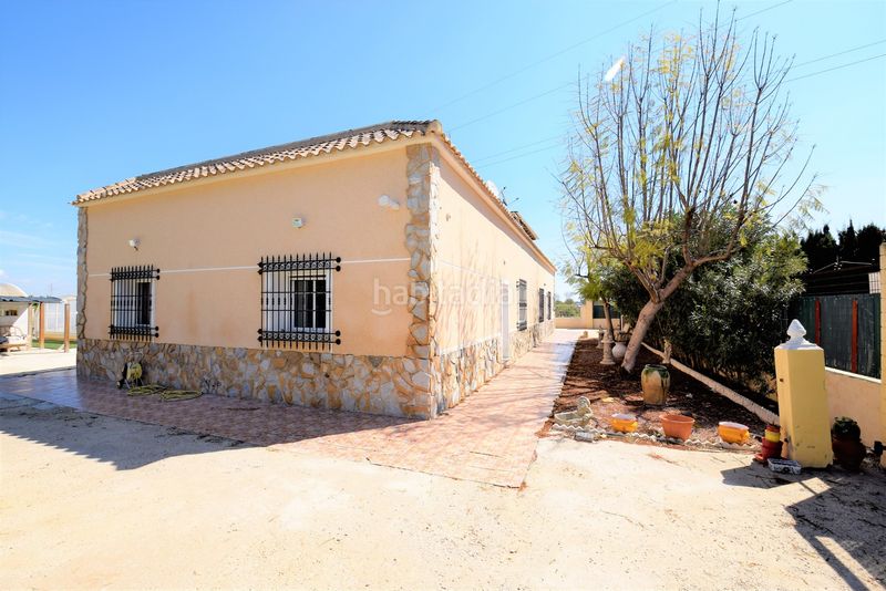 Foto 3075a3be-3c41-442b-9714-d69776f87e91. Casa amb piscina a Centro Rojales