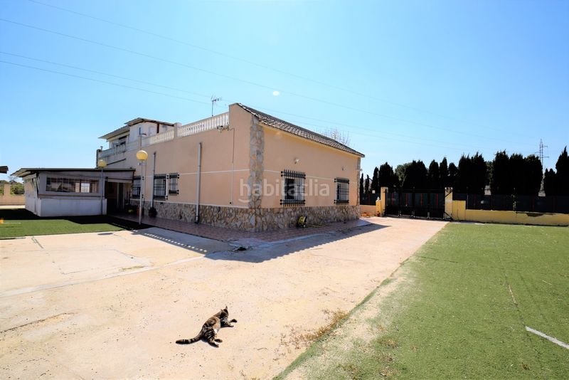 Foto 6ba3ea64-dbc5-4be2-a8b4-ec7b06354b03. Casa amb piscina a Centro Rojales