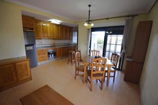 Appartement à Puerto Deportivo. Te presentamos este amplio apartamento cerca de la pinadaesta ca