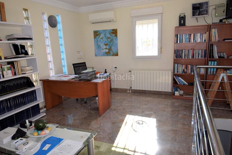 Foto d471fcb8-e98f-4659-8ddb-ec25a89c14ba. Xalet amb calefacció aparcament piscina a El Edén Guardamar del Segura