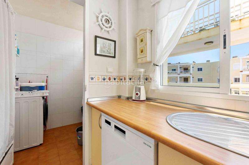Foto bbad03bc-226e-4554-ad2c-9d61dceff996. Piso fantástico apartamento con vistas panorámicas al mar en primera línea.nbspplanta primera, orientación sur.nbspel apartamento de 91 en Orihuela