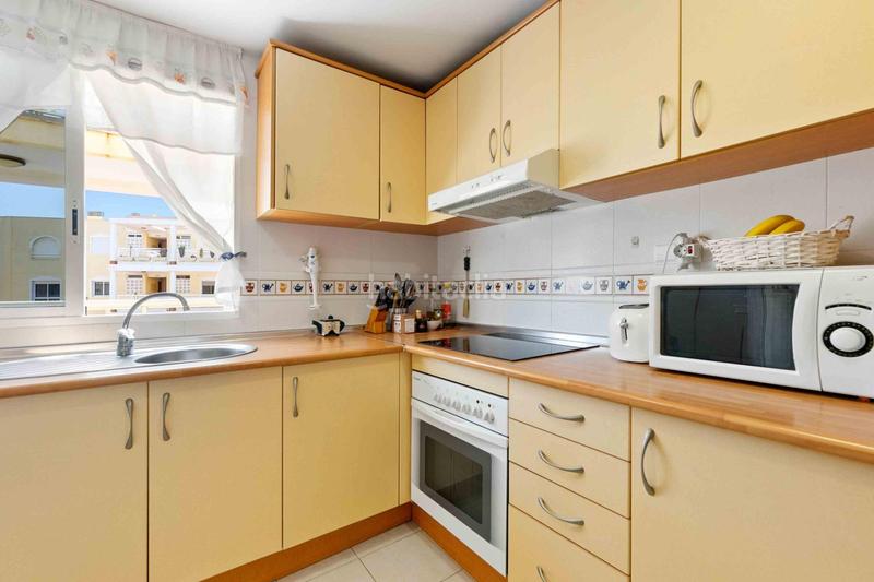 Foto e678b515-8932-48e2-aa90-22c0998b6226. Piso fantástico apartamento con vistas panorámicas al mar en primera línea.nbspplanta primera, orientación sur.nbspel apartamento de 91 en Orihuela