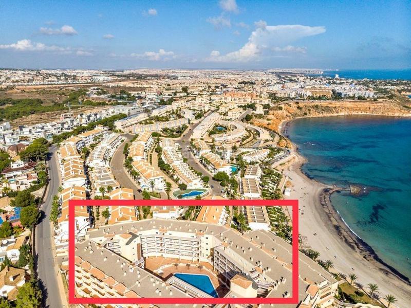Foto fbb20339-1112-4cde-a420-58882e3c822f. Piso fantástico apartamento con vistas panorámicas al mar en primera línea.nbspplanta primera, orientación sur.nbspel apartamento de 91 en Orihuela