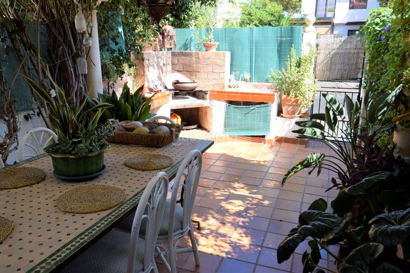 Foto 28e7dd9a-4e4a-49d4-b1a2-fdf026a9344c. Casa amb aparcament piscina a calas Santa Pola este Santa Pola