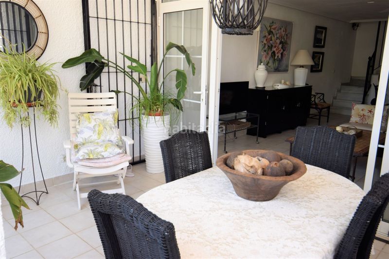 Foto d20ede17-e700-4502-aae8-c58cc1c2604e. Casa amb aparcament piscina a calas Santa Pola este Santa Pola
