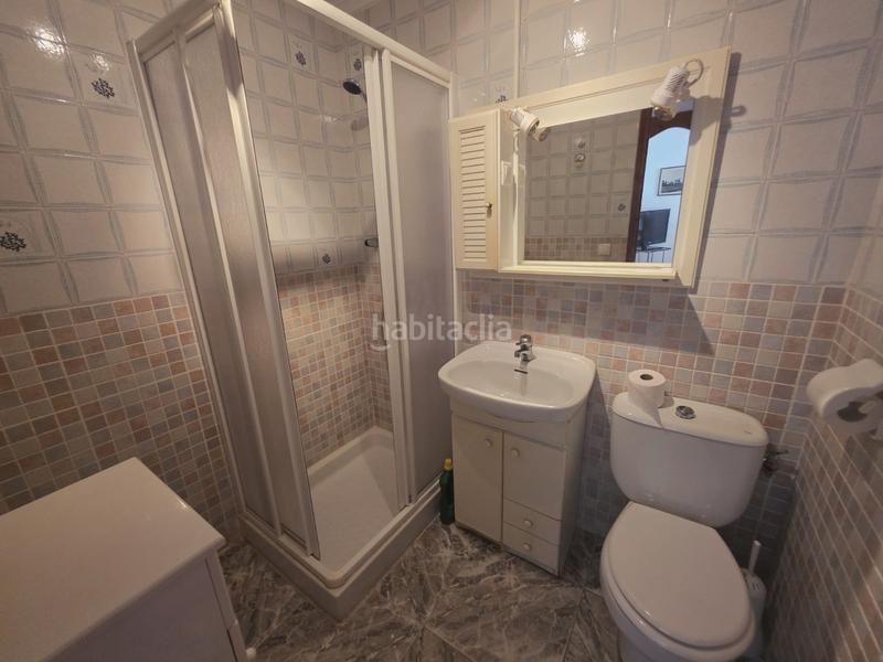 Foto c0912920-5647-4933-be8e-a98bbf6fd68d. Piso iexcloportunidad uacutenica en pinomar!descubre este encantador bungalow de 45 msup2 ubicado en la prestigiosa urbanizacioacuten p en Guardamar del Segura