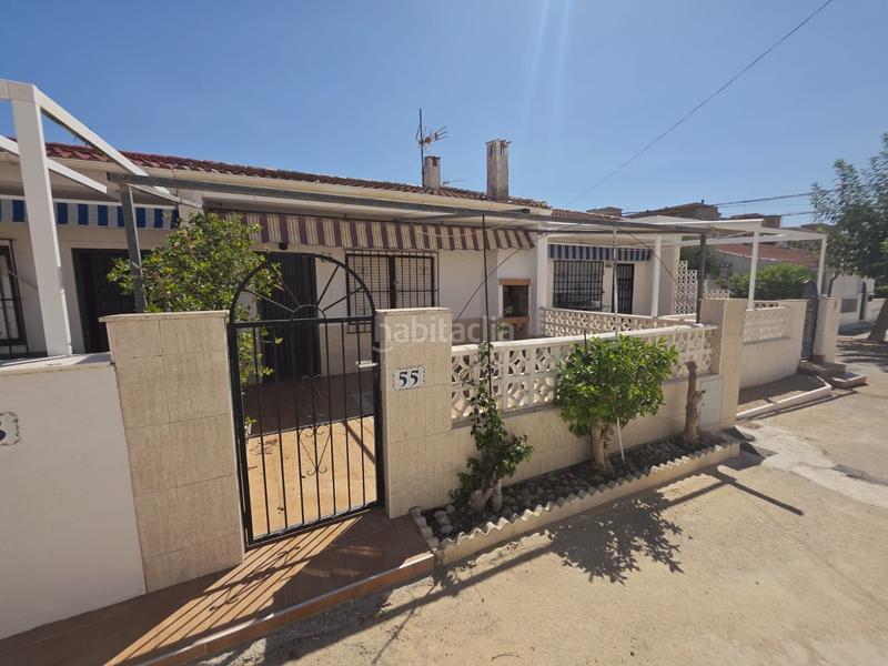 Foto eb9332bd-e4c0-4b8e-9d36-54ed77aad3d2. Piso iexcloportunidad uacutenica en pinomar!descubre este encantador bungalow de 45 msup2 ubicado en la prestigiosa urbanizacioacuten p en Guardamar del Segura